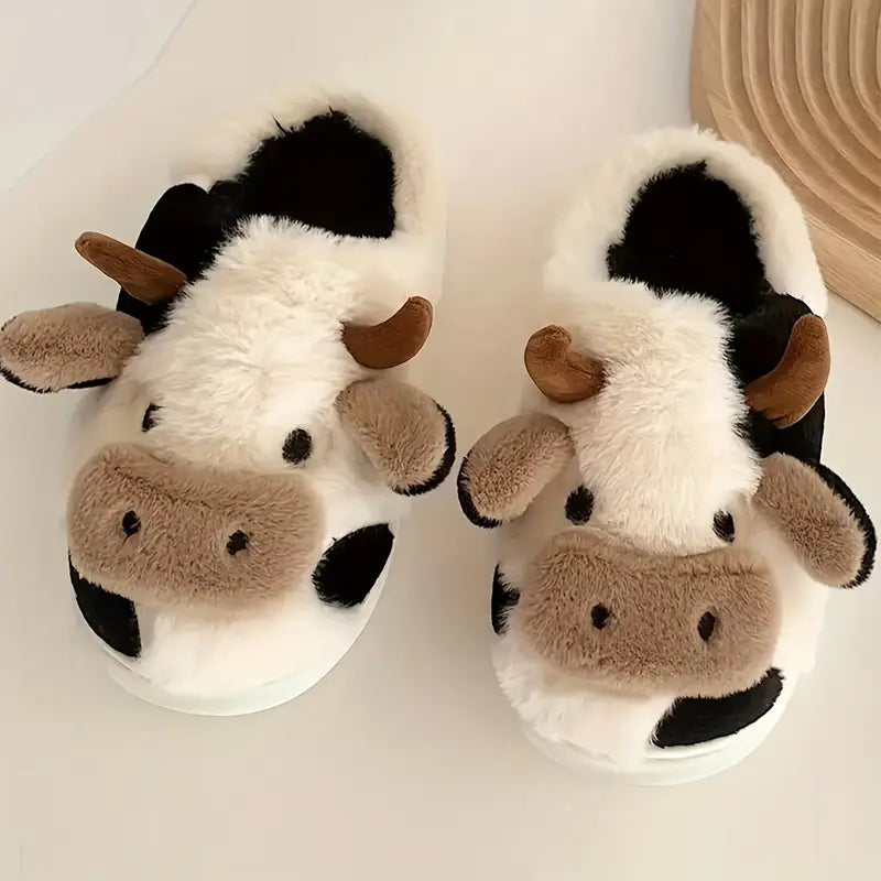 SON MÁS QUE PANTUFLAS. Son alegría de peluche para tus pies.